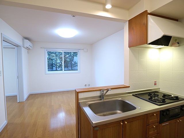 ▶<Font color=#009900>��W���A</Font><Font color=#FF6600></Font><Font color=#FF6600></Font> �A�}����101���� <Font color=red></Font>41.21����1LD�K�A����142,000�~�A���v��A��0/�~1�i�������g�������� �����w �k��4���j